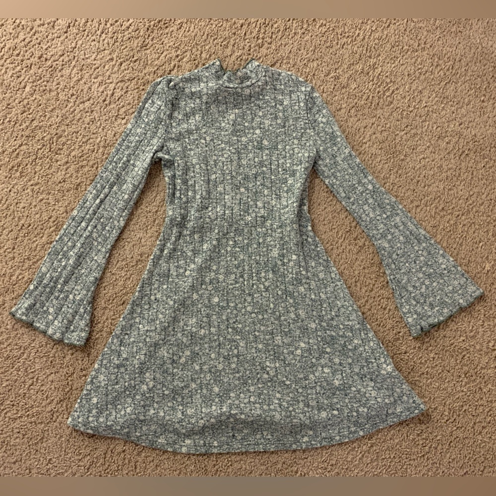 Art Class Green and White Mock Neck Dress